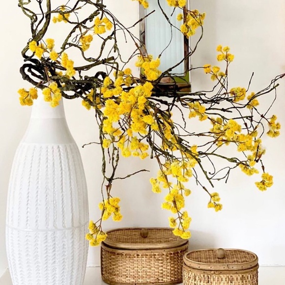 X S O L D X Woven Rattan Basket with Lid - Picture 3 of 3